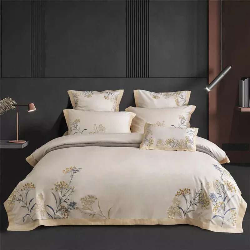 Luxury Feuilles Embroidery Duvet Set