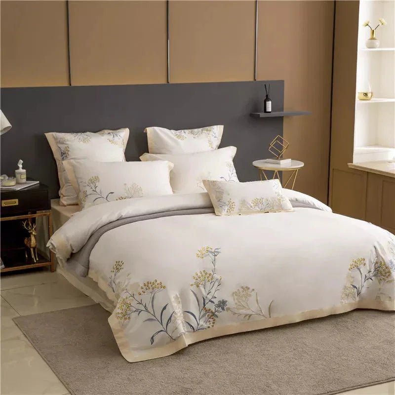 Luxury Feuilles Embroidery Duvet Set